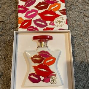 Bond No 9 perfume